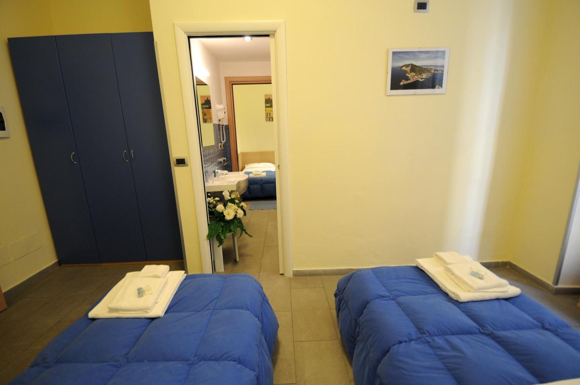 Affittacamere Del Golfo E Delle 5 Terre La Spezia Room photo